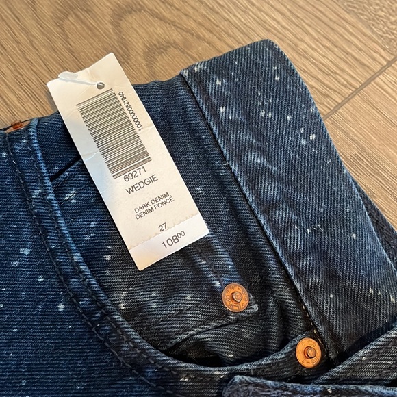 Levi’s wedgie jeans - Picture 2 of 5